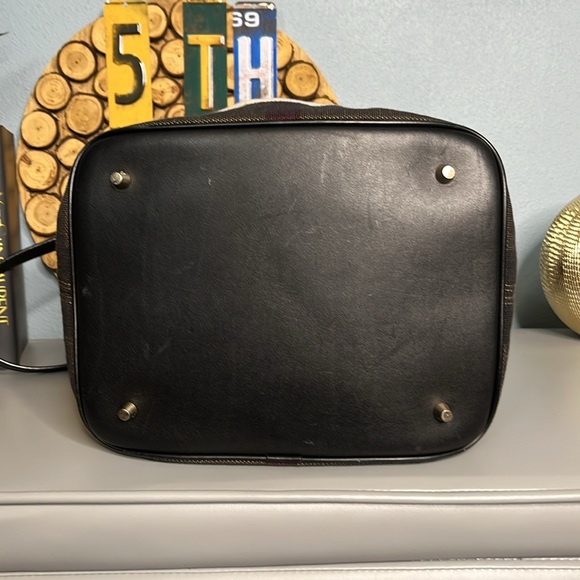 Burberry Canvas Mega Check Medium Ashby - Picture 7 of 10